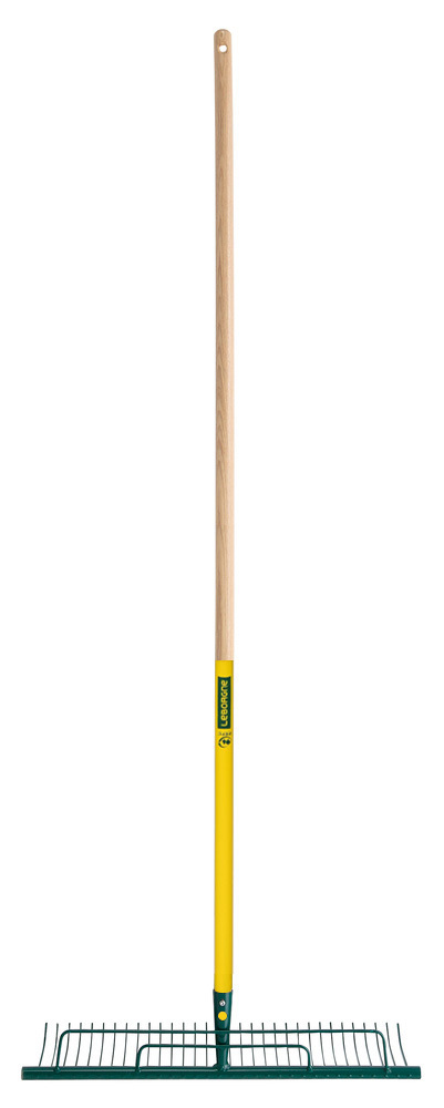 Xfil lawn rake, 100% PEFC certified wooden 150 cm handle