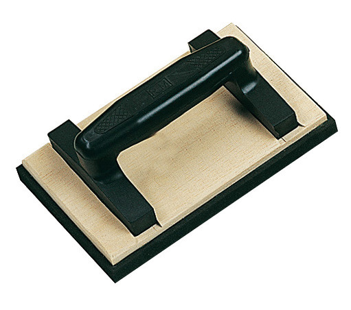 HOLZ-REIBEBRETT MIT SCHWARZER GUMMIAUFLAGE